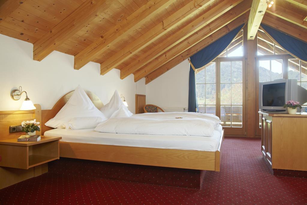 Hotel Garni Oberdorfer Stuben Obermaiselstein Kamer foto