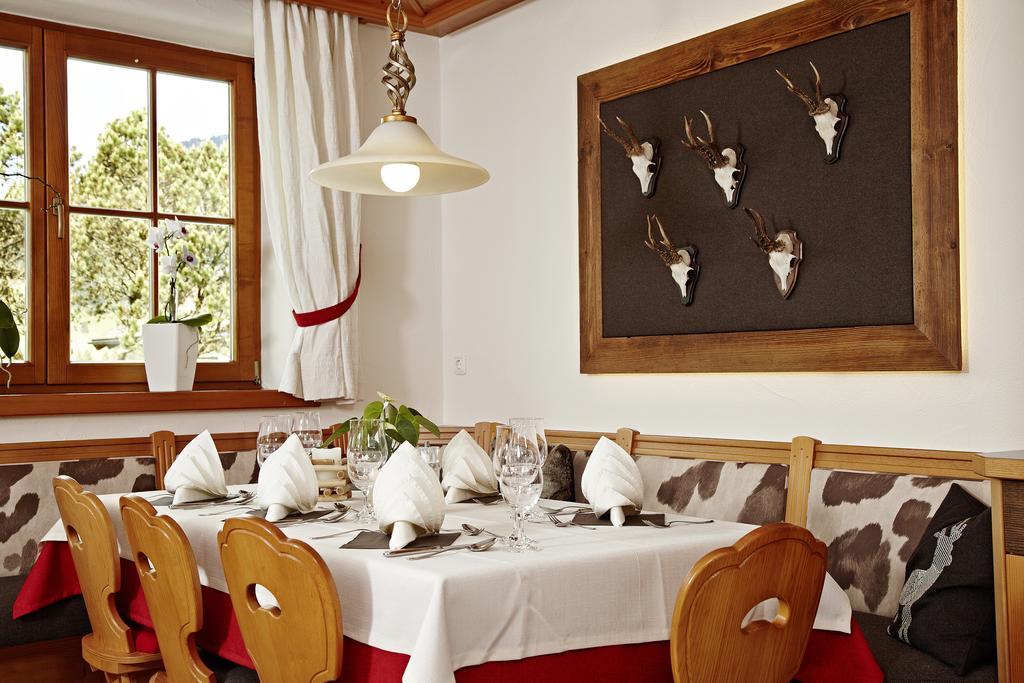Hotel Garni Oberdorfer Stuben Obermaiselstein Buitenkant foto