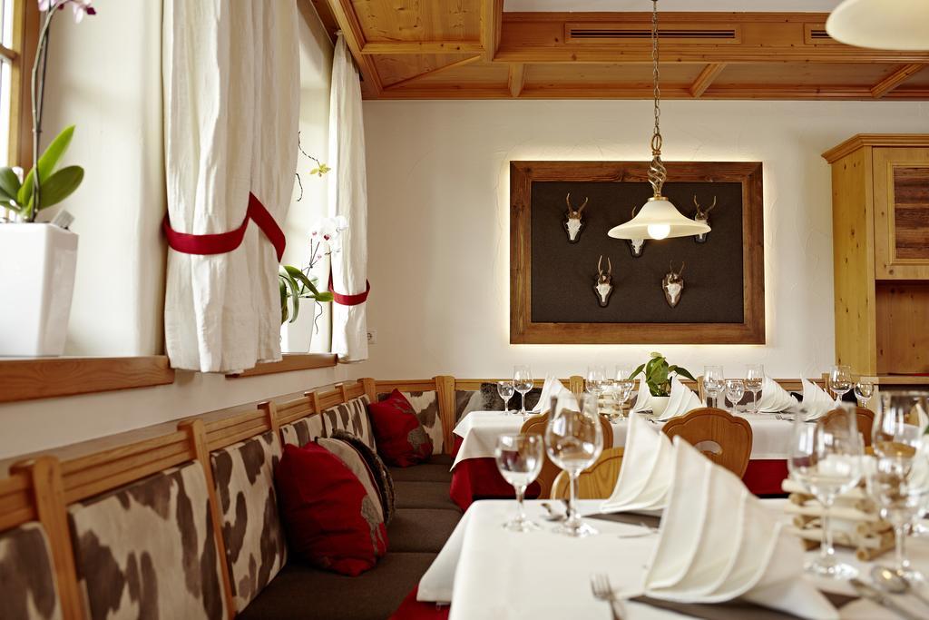 Hotel Garni Oberdorfer Stuben Obermaiselstein Buitenkant foto