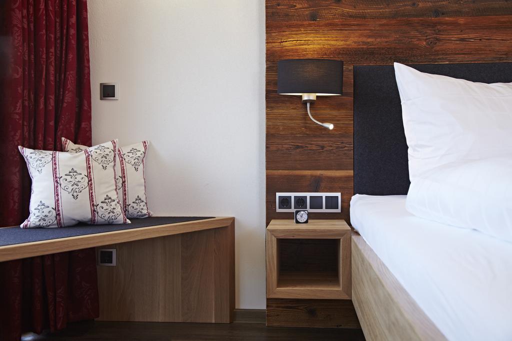Hotel Garni Oberdorfer Stuben Obermaiselstein Kamer foto